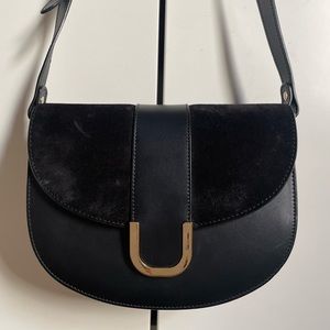 APC small shoulder bag